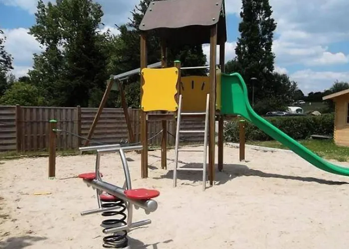 Mobil-home Pour 6 Avec Terrasse A - Api-1-52-728 * Avrillé